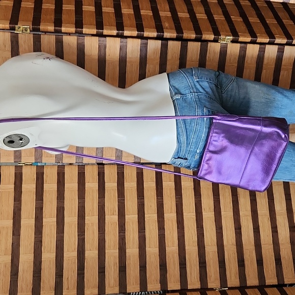 Margot Custom Purple Leather Shoulder Bag - Picture 7 of 9